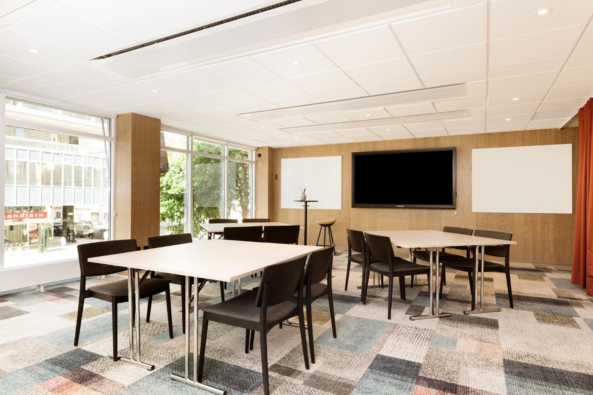 Profilhotels Hotell 4*